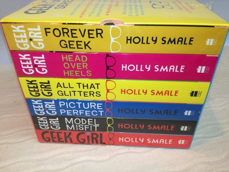 Holly smale geek girl set (6)  nsp24, 