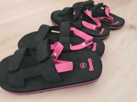 Penové sandále 34 a 35, mám dva páry, sinsay,34