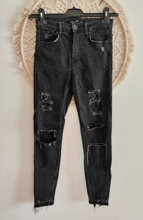 Roztrhané džínsy bershka, bershka,s