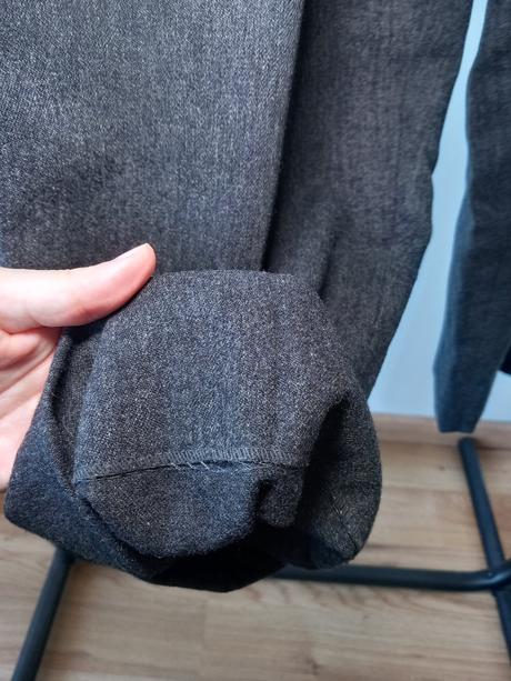 Sivé vlnené nohavice 38/40 m/l, l