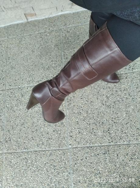 Krasne kozene cizmy, 37