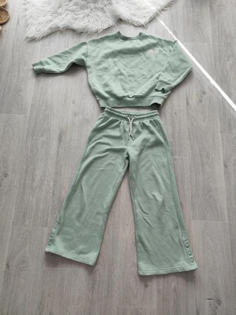 Teplaky a mikina, f&f,134