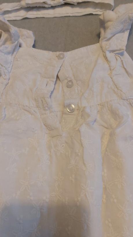 Madeirové šaty s čipkou a s čelenkou 86, f&f,86