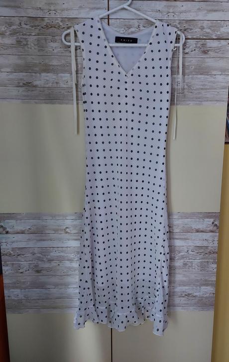 Krásne šaty, amisu,36