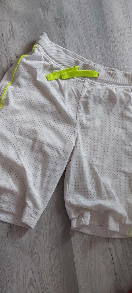 Balík kraťasov, 140–152