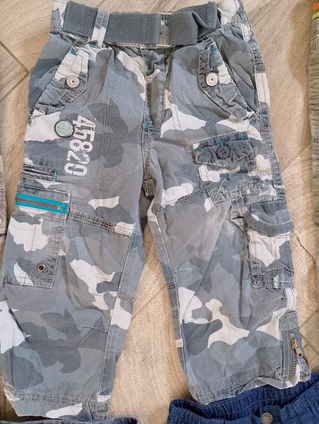 Rôzne nohavice, lupilu,92