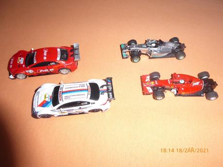 Formule a pretekárske autá, 2e/kus, 