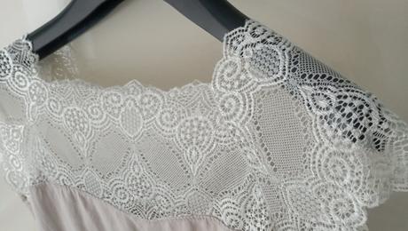 Pekné tričko s krajkou s/xs, xs