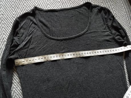 Predlžene tričko šaty, s