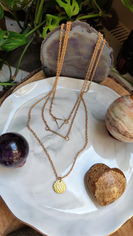 Trojradový náhrdelník elegance, 