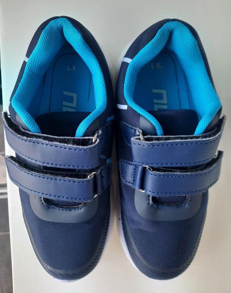 Tenisky, authority,31