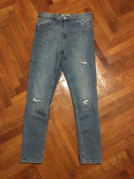 Roztrhané rifle 42, tally weijl,42