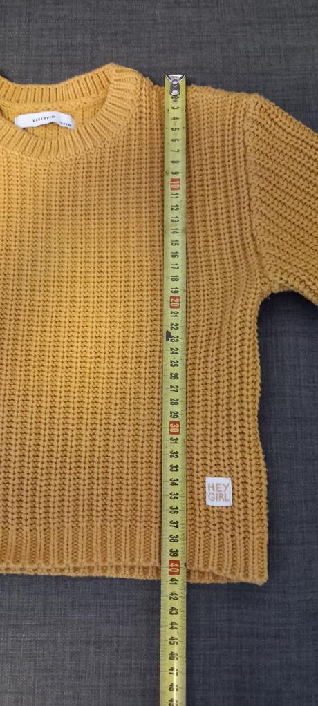 Pulóvrik, reserved,128