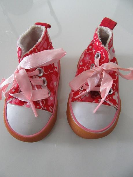 Kvetové plátenky, <17