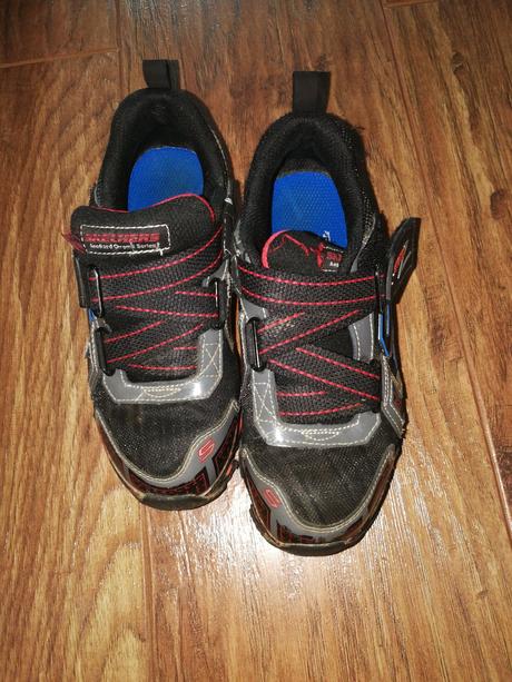 Botasky, skechers,30