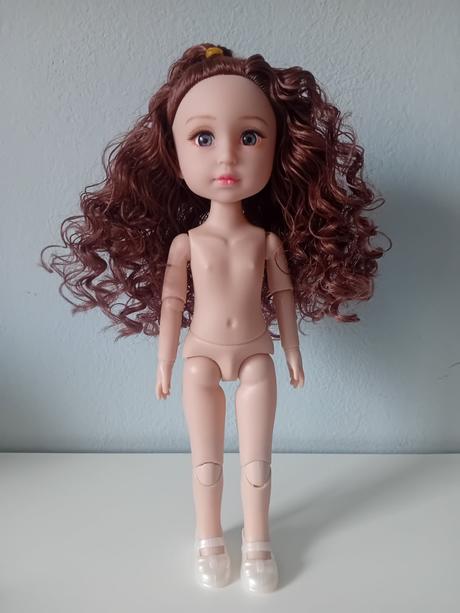 Bábika mulisha so psíkom a s doplnkami,