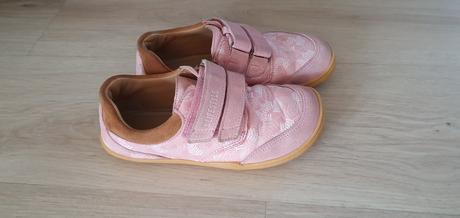 Blifestyle celoročne tenisky, 31