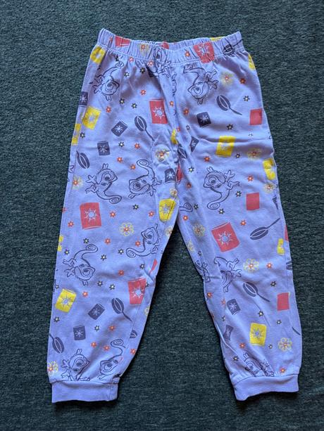 Dvojdielne pyžamo na vlásku, sinsay,98