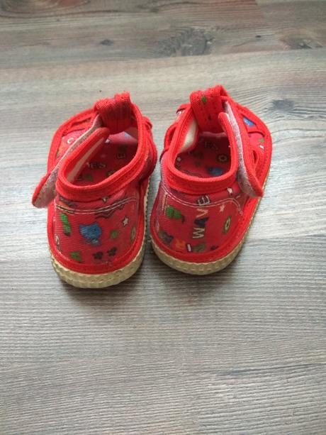 Papuče veľkosť 20, rak,20