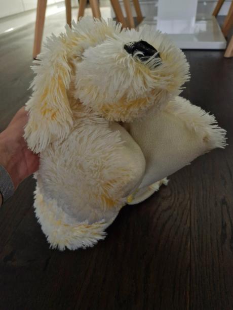 Nadherna hracka/vankusik z makkej strihanej bavlny,