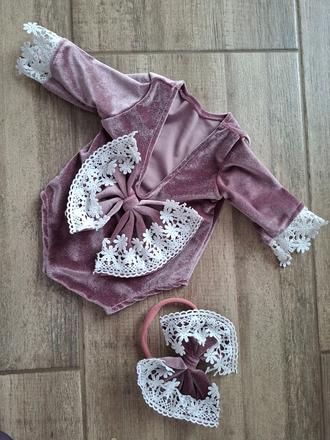 Body plus čelenka, 62