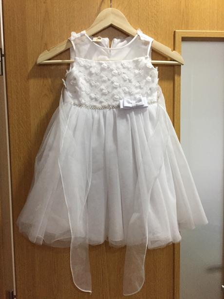 Šaty pre malú nevestu, 98