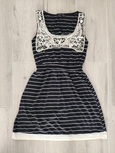 Šaty s krajkou (38), atmosphere,38