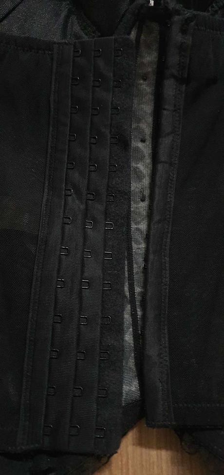 Korzet censored, 80b