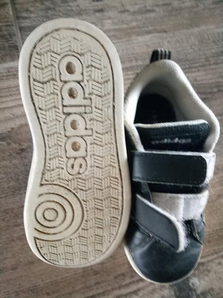 Adidas botasky, adidas,25