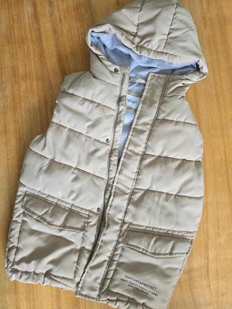 Vesta 140, reserved,140