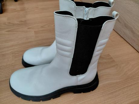 Biele čižmy, graceland,38