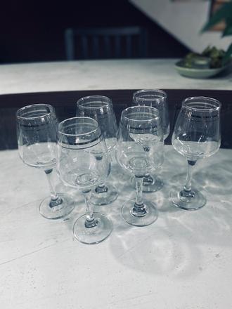 Vínové poháre,