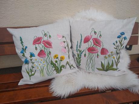 Maľované vankúše plné lúky, 