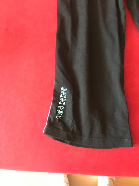 Suprava nike,2 x teplaky a 1 x tielko,typ training, nike,s