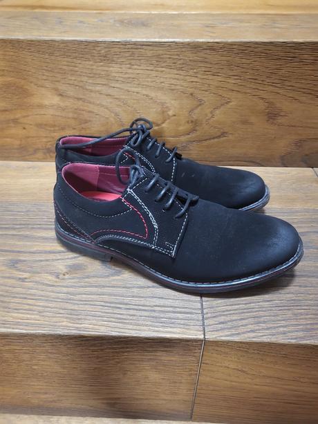 Zachovalé topánky, 38