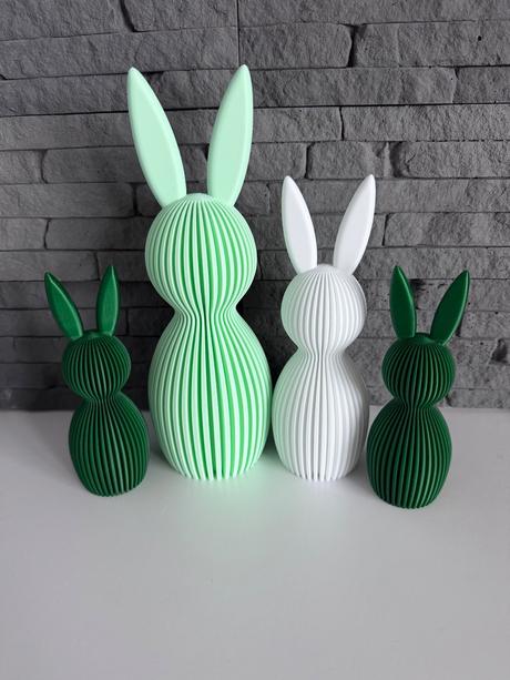 Rodinka zajkov v obľúbenej zelenobielej kombinacii, 