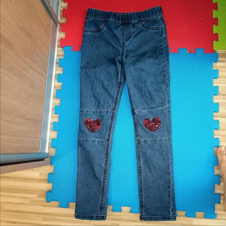 Džeginsy, sinsay,140