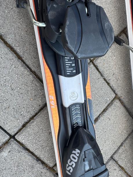Zjazdové lyze, rossignol,160-169 cm