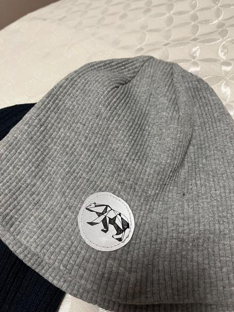 Čiapky reserved 4ks, reserved,158