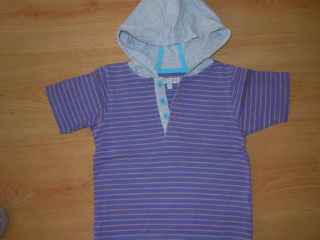 Tričko s kapuckou + modré tričko, marks & spencer,98