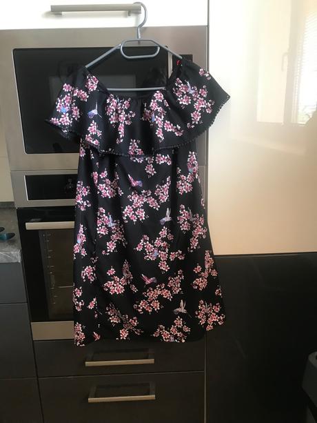 Krásne kvietkové šaty s, takko,s