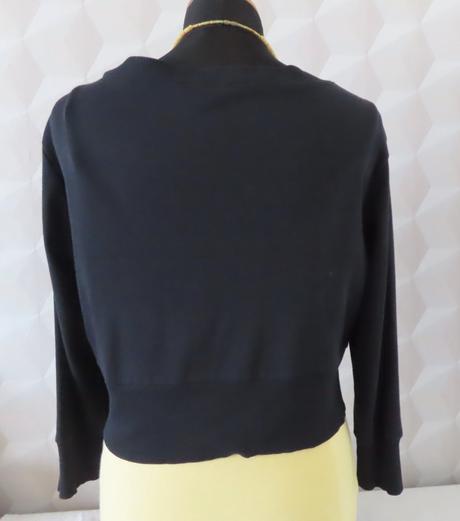 Krátky čierny svetrík, bolerko veľ. l, l