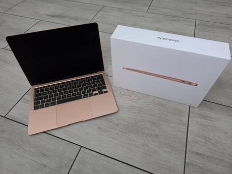 Predám apple macbook, apple