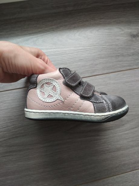 Prechodné topánky, 20