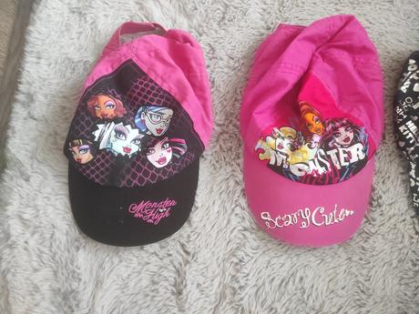 Šiltovky, disney,54