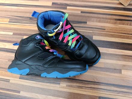 Členkové tenisky, reserved,30