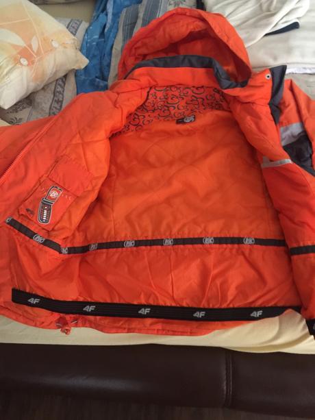 Lyžiarska vetrovka, 146