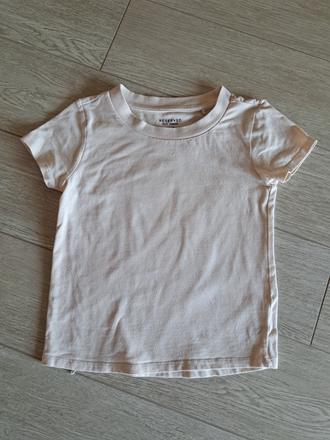 Tricko reserved, reserved,140