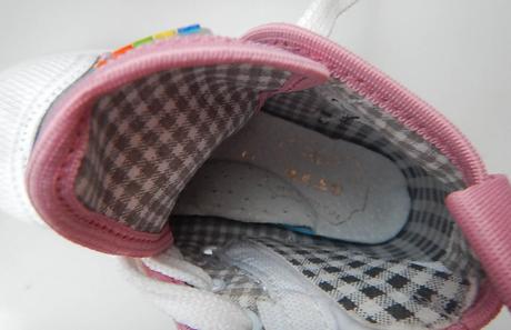 Moderné vyššie tenisky - ortopedické, nazo,25