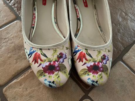 Kvetinkové balerinky, baťa,38